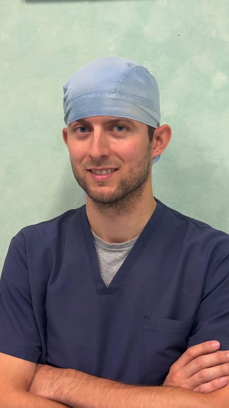 Ritratto di Francesco Mazzoleni, endodonzia, gnatologia, conservativa e ortodonzia al Centro Dentale Santa Caterina